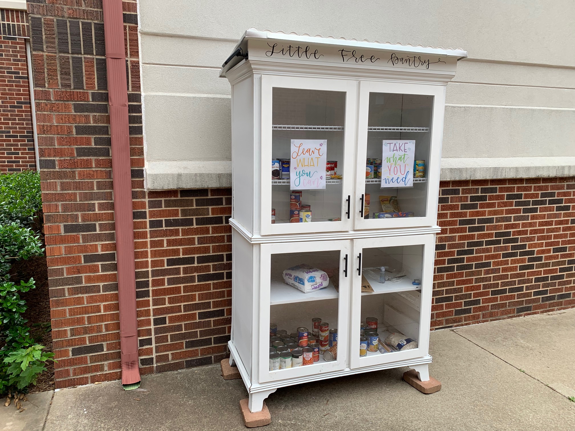 Little Free Pantry at First Presbyterian Church Photo 1