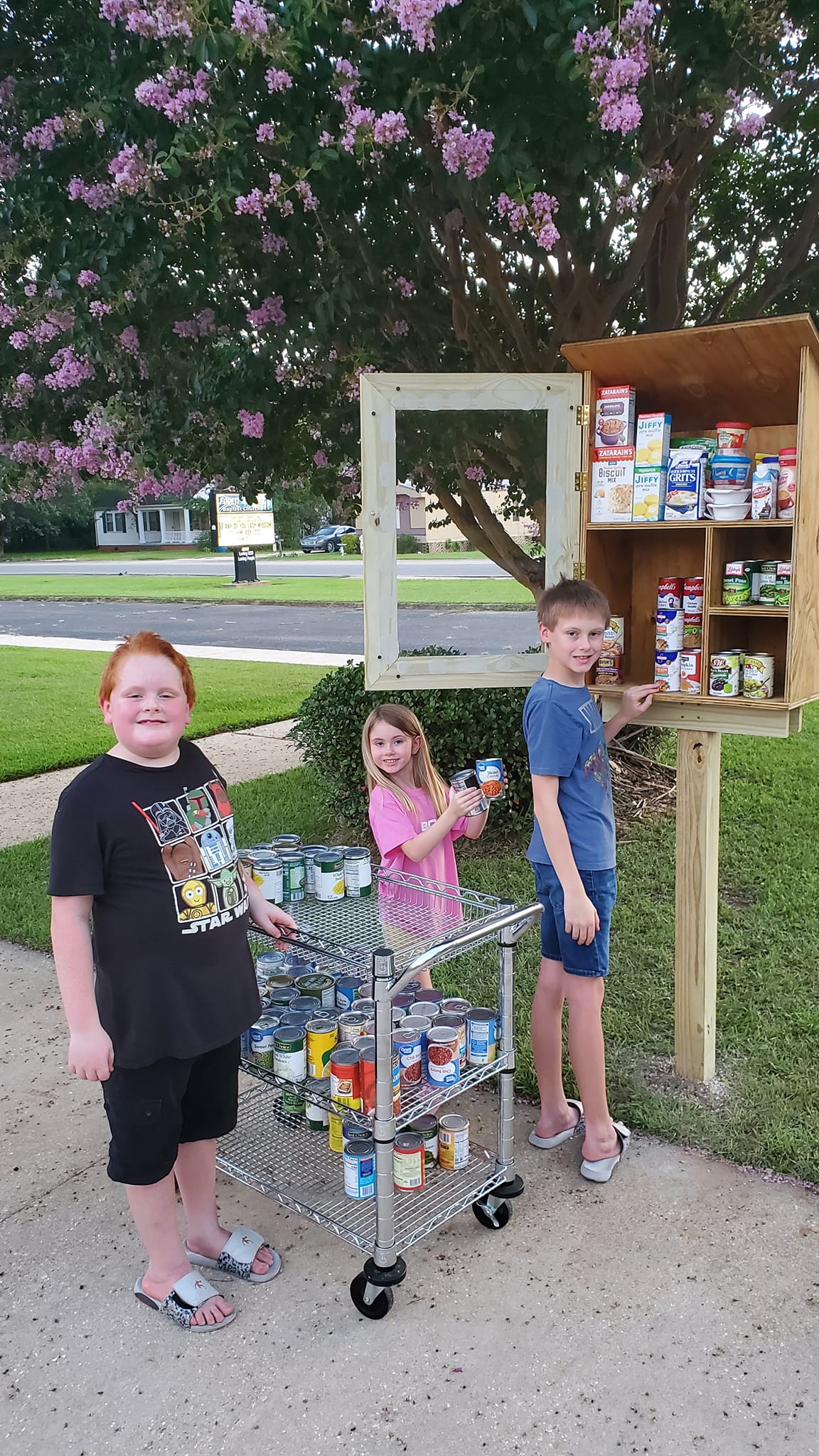 Little Free Pantry @ Forest Avenue Baptist Church Photo 1